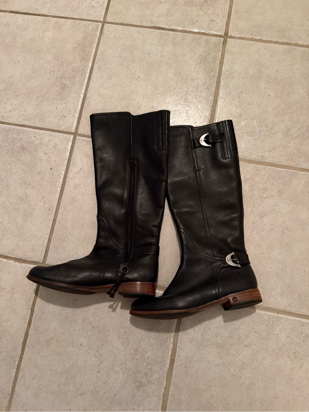 UGG Amberlee 1921 Black Leather Knee High Riding Boots Size 7
